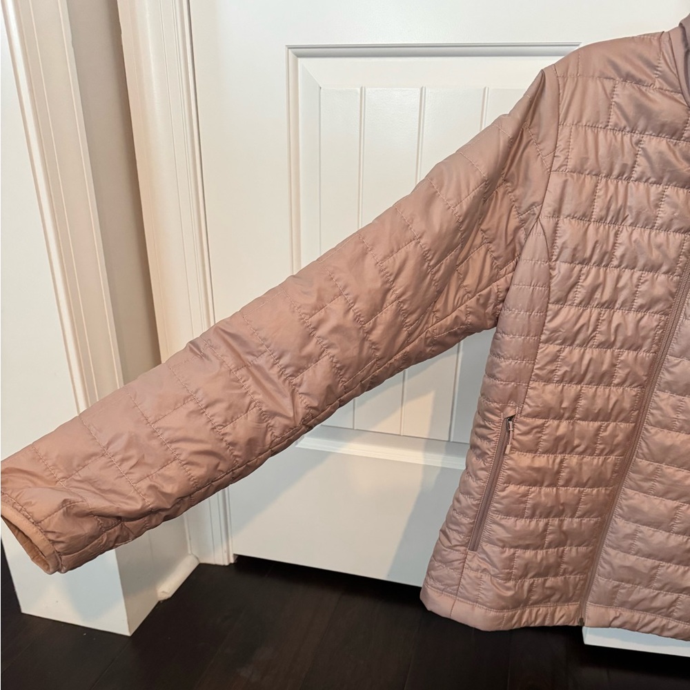 Patagonia Women's Nano Puffer Jacket - Picture 4 of 8